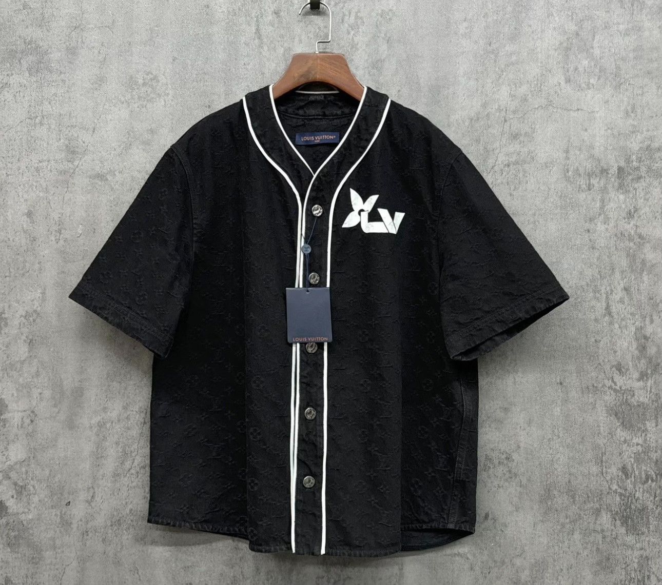 Louis Vuitton Louis Vuitton Monogram Baseball Jersey Size M Size US M / EU 48-50 / 2 - 2 Thumbnail