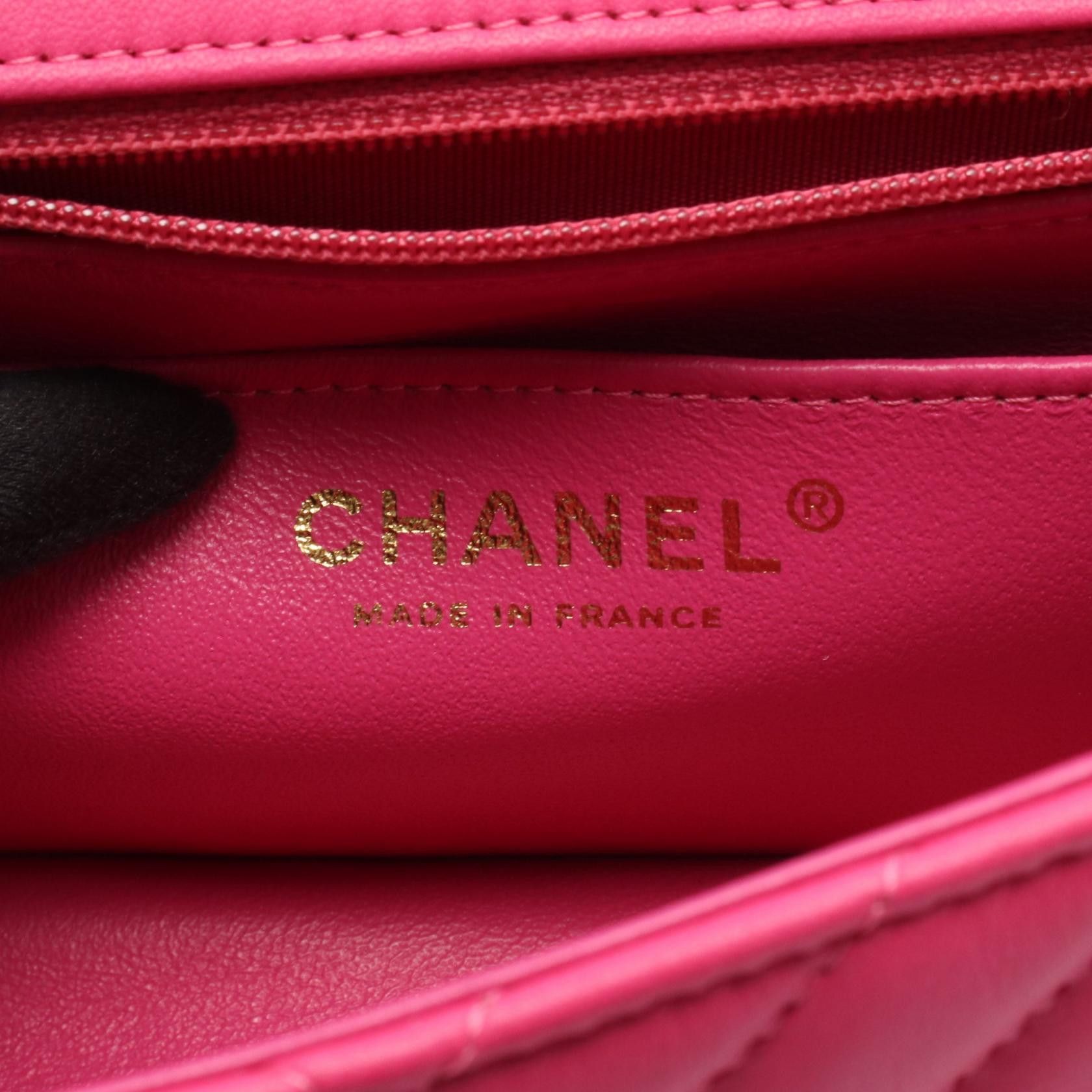 Chanel Chanel Chanel Chevron V Stitch Leather Shoulder Bag Leather Shoulder Bag A69900 DUTY FREE for USA Size ONE SIZE - 4 Thumbnail
