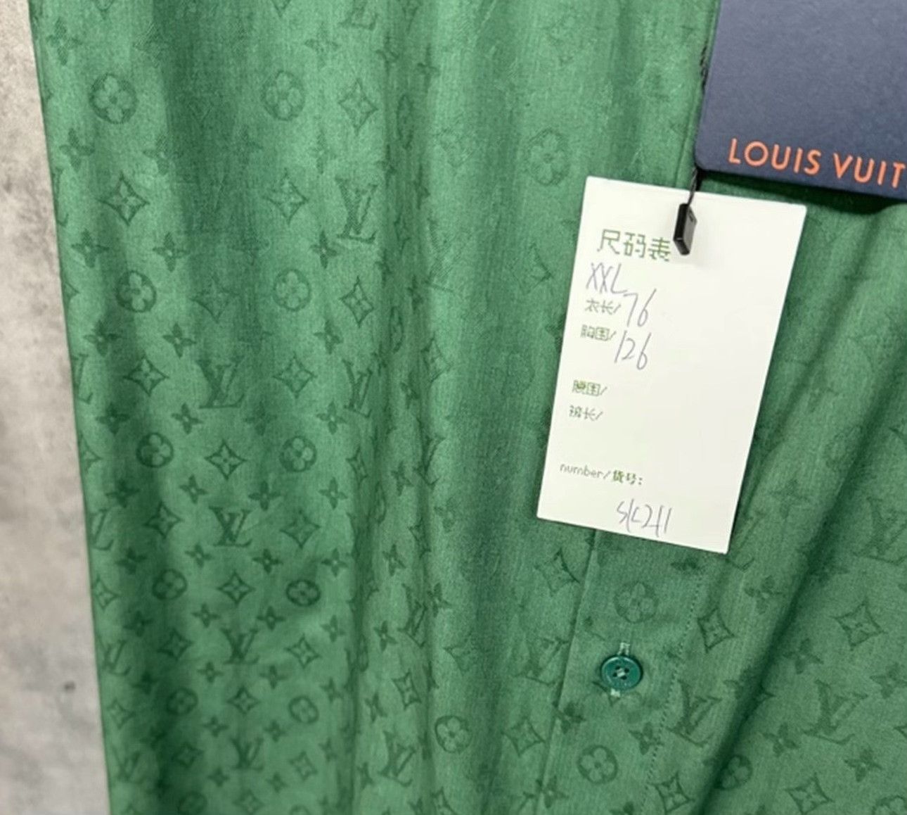 Louis Vuitton Louis Vuitton Full Monogram Shirt XXL Size US XXL / EU 58 / 5 - 6 Thumbnail