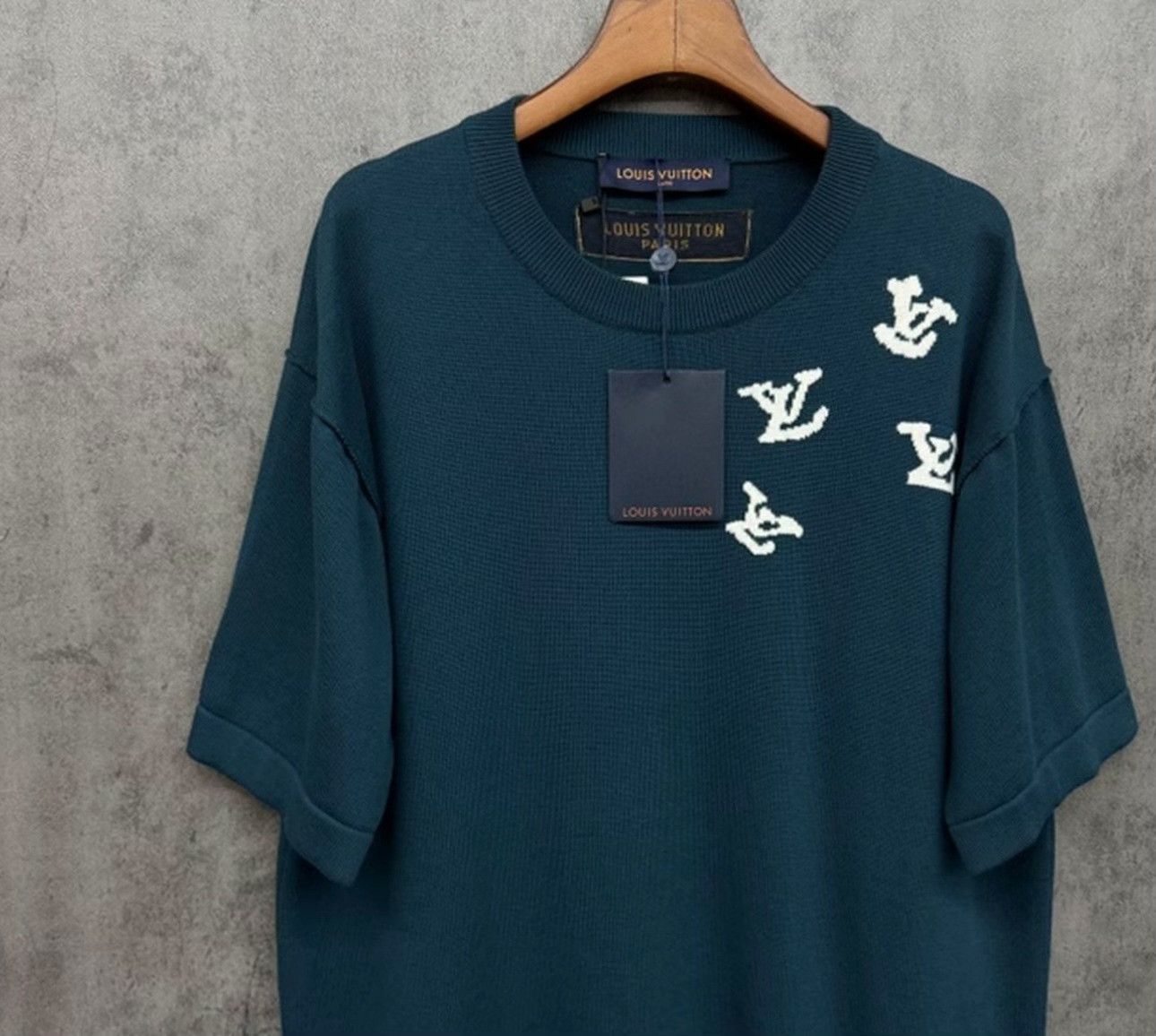 Louis Vuitton Louis Vuitton Jacquard Trumpet Knit Shirt Size M Size US M / EU 48-50 / 2 - 4 Thumbnail