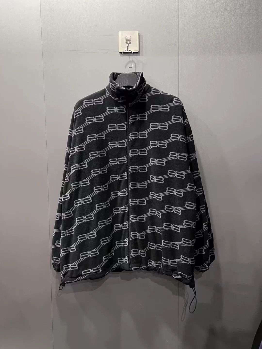 Balenciaga Balenciaga All-Over Logo Fleece Jacket Size 36 Size US XS / EU 42 / 0 - 2 Thumbnail