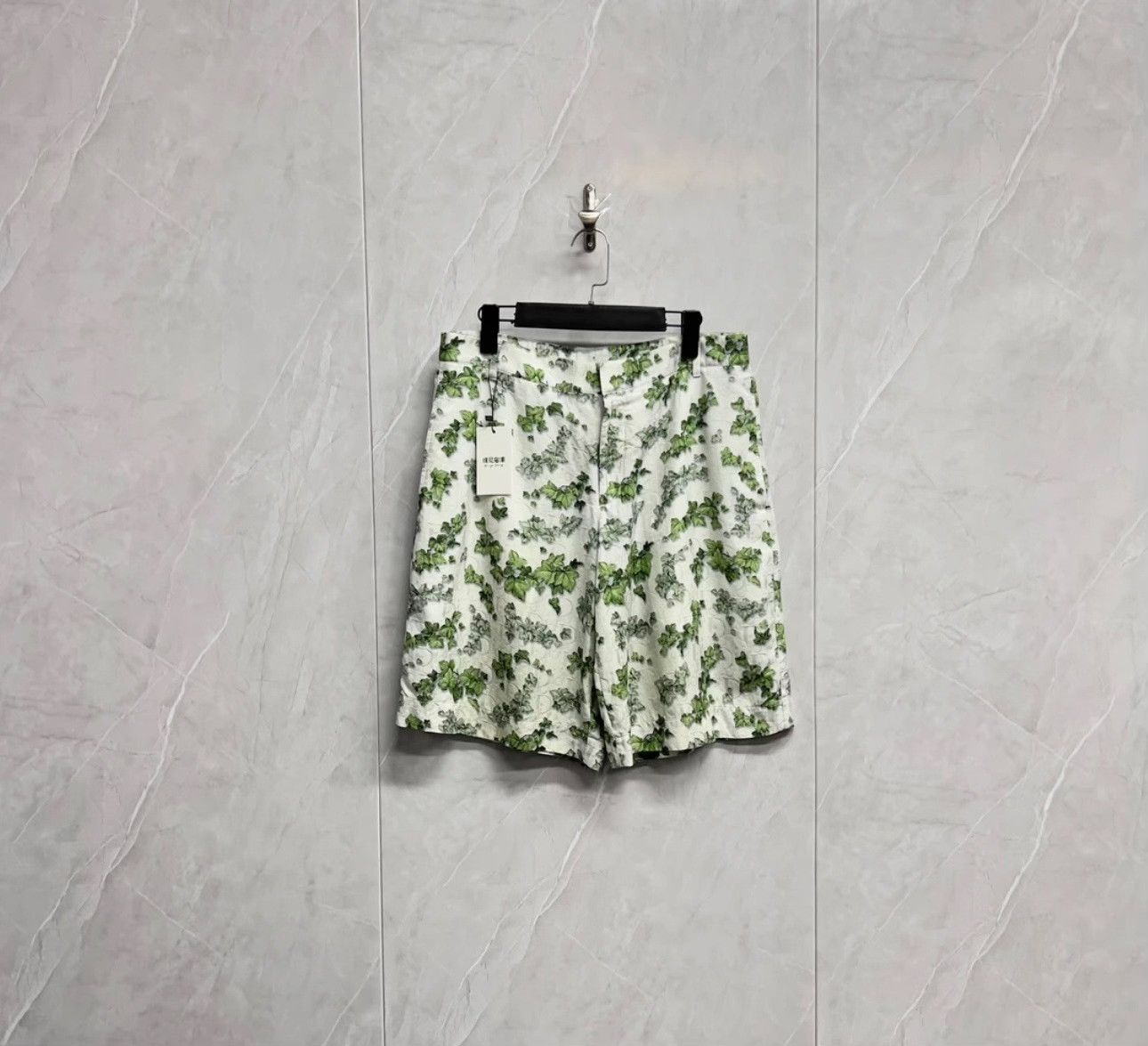 Dior Dior Ivy Floral Silk Oblique Shorts Size 48 Size US 32 / EU 48 - 2 Thumbnail