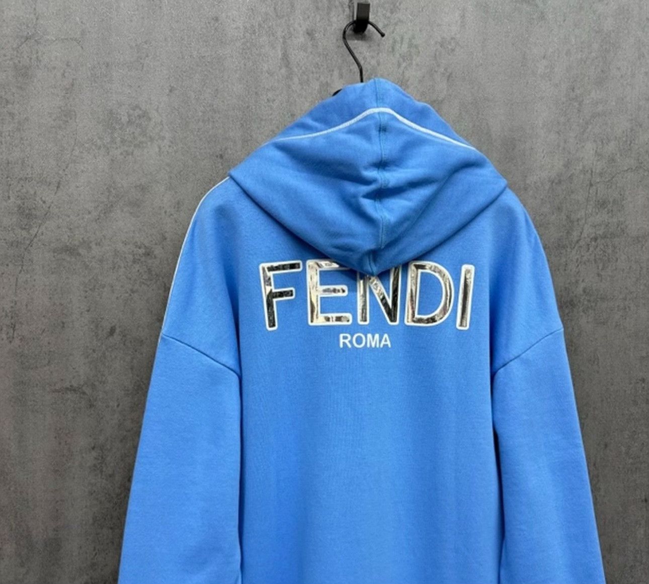 Fendi Fendi Side Logo Tape Zip-Up Hoodie XS Size US XS / EU 42 / 0 - 3 Thumbnail