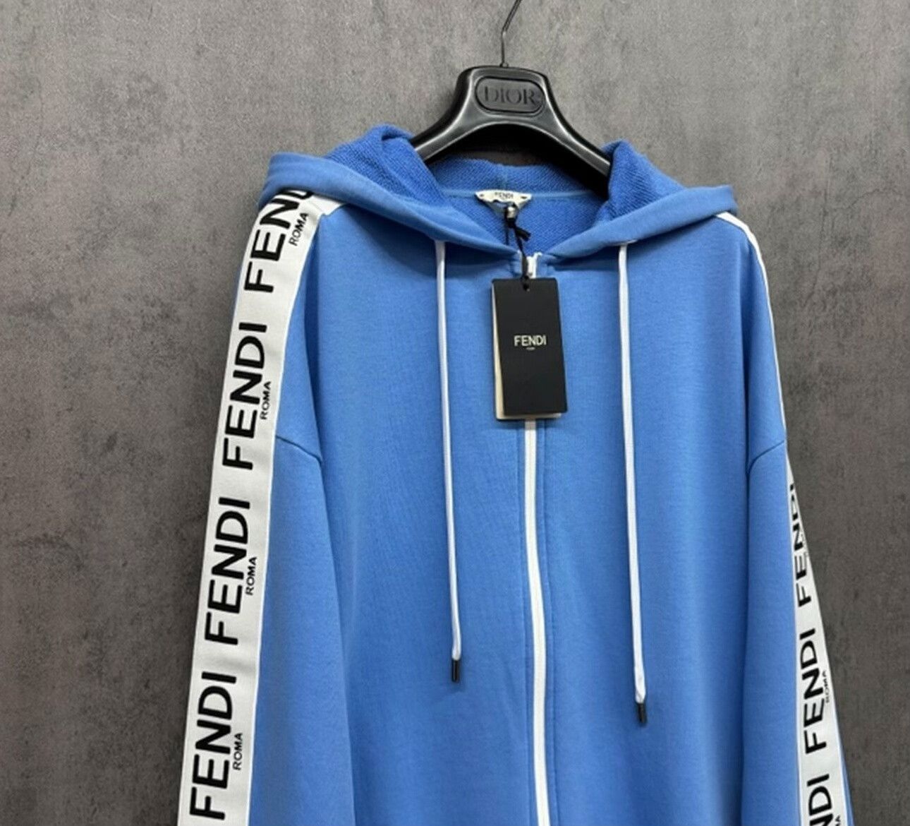 Fendi Fendi Side Logo Tape Zip-Up Hoodie XS Size US XS / EU 42 / 0 - 4 Thumbnail