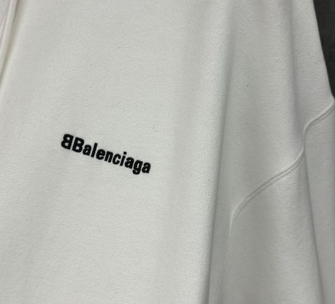 Balenciaga Balenciaga Embroidered Logo Hoodie Size L Size US L / EU 52-54 / 3 - 3 Thumbnail