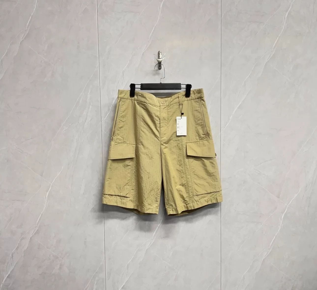 Louis Vuitton Louis Vuitton Monogram Grid Cargo Shorts Size 50 Size US 34 / EU 50 - 2 Thumbnail