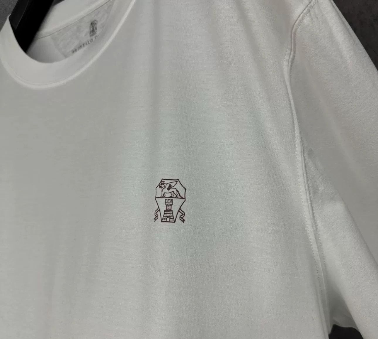 Brunello Cucinelli Brunello Cucinelli Crest Patch T-Shirt Size XXL Size US XXL / EU 58 / 5 - 3 Thumbnail