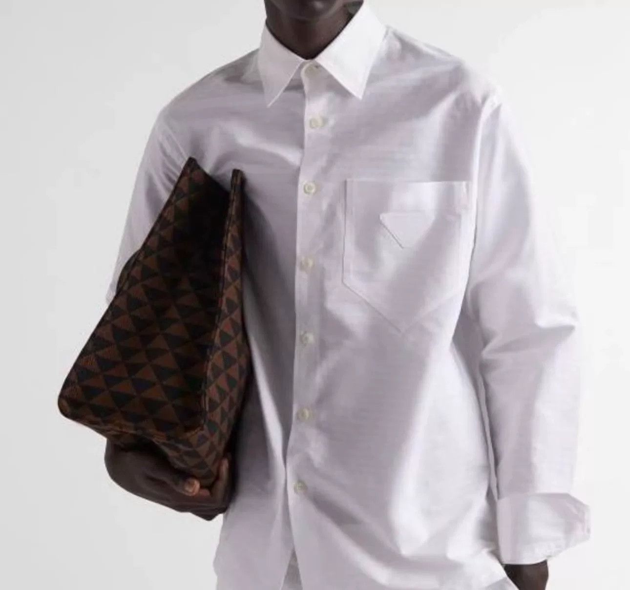 Prada Prada Logo Embroidered Button Up Shirt Size L Size US L / EU 52-54 / 3 - 3 Thumbnail