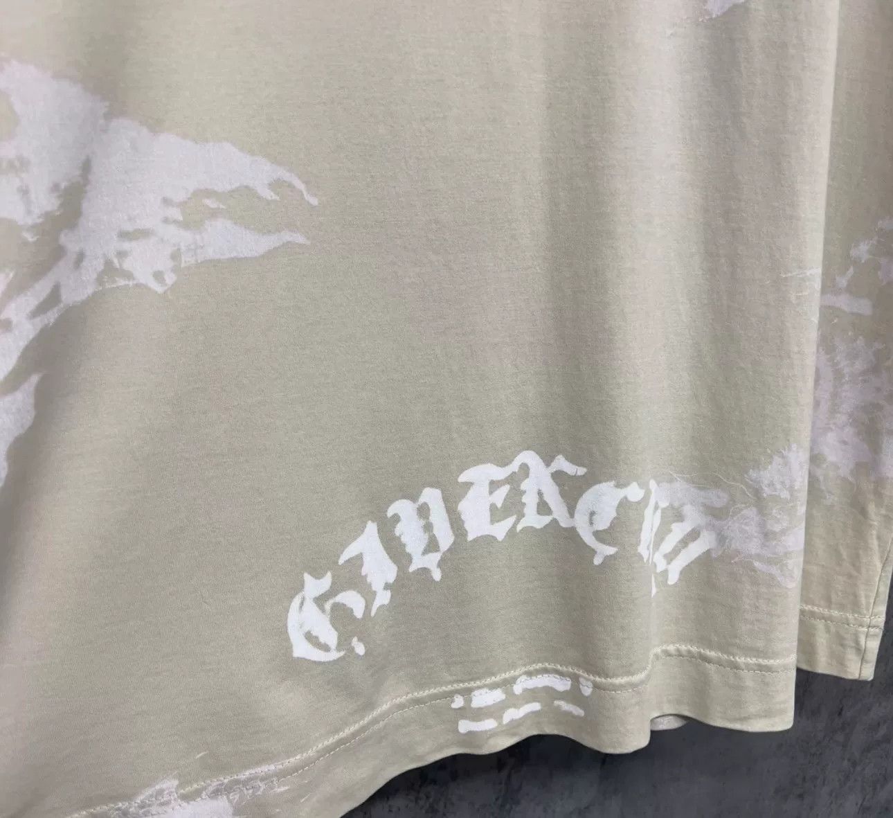 Givenchy Givenchy 4G Padlock Chain Print T-Shirt XS Size US XS / EU 42 / 0 - 4 Thumbnail
