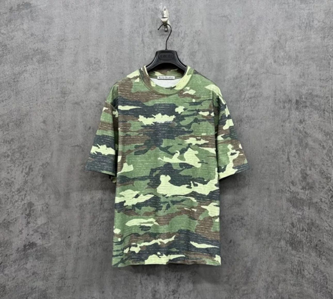 Acne Studios Acne Studios Camo Rhinestone Logo T-Shirt M Size US M / EU 48-50 / 2 - 2 Thumbnail