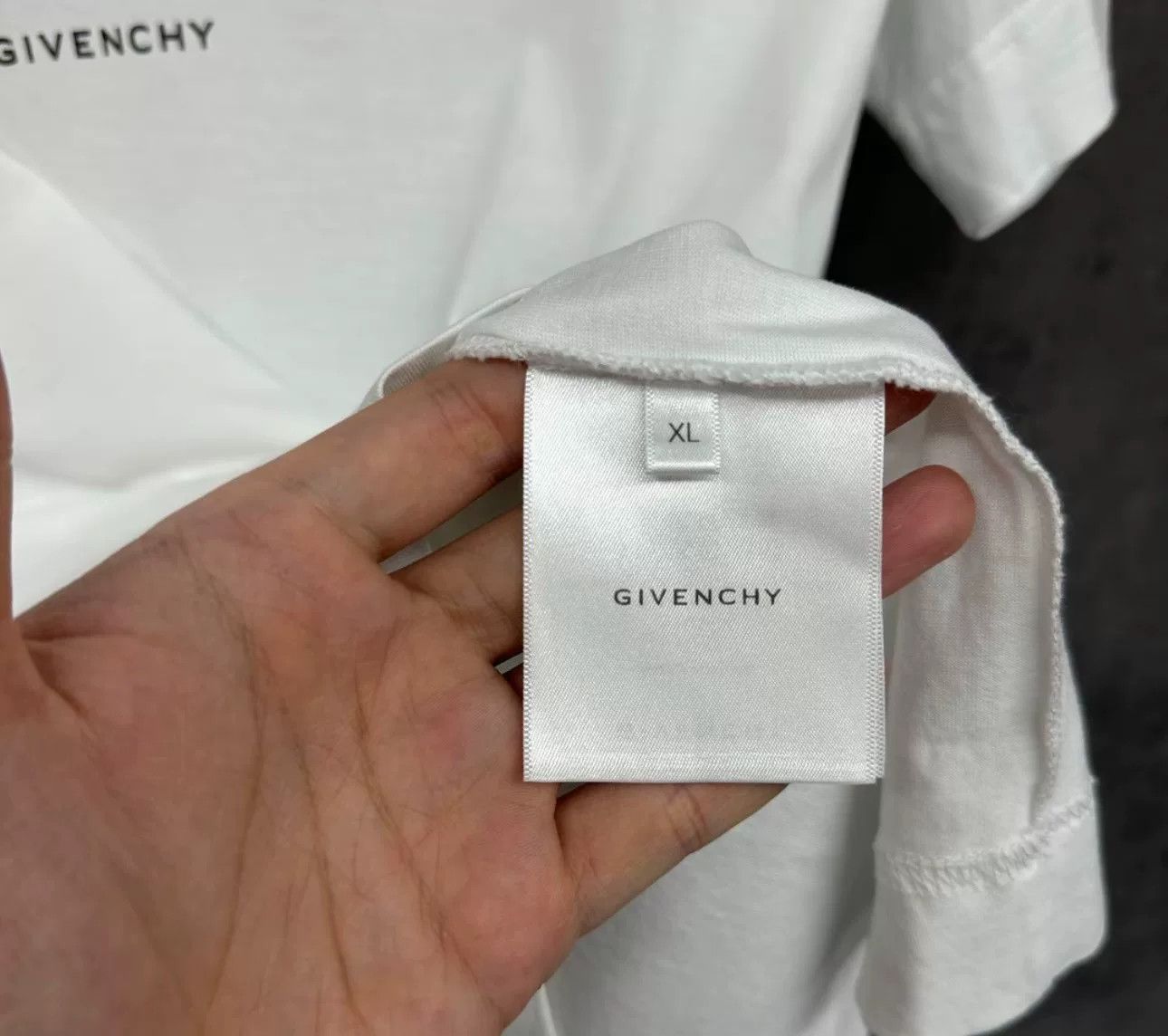 Givenchy Givenchy Chest Mini Logo T-Shirt XL Size US XL / EU 56 / 4 - 5 Thumbnail
