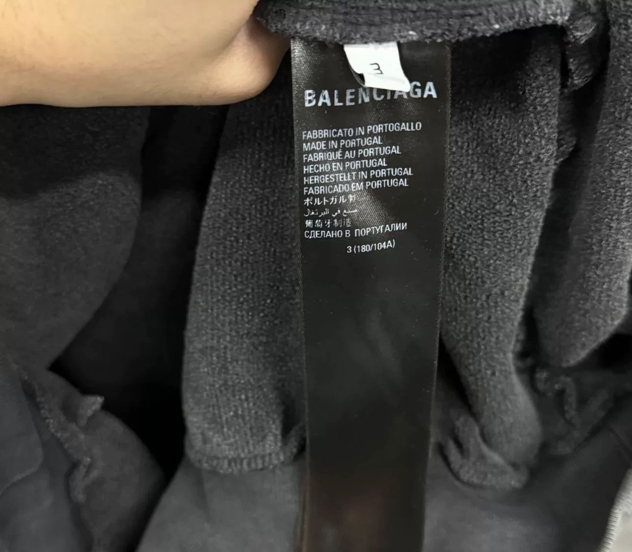Balenciaga Balenciaga Washed Crest Logo Hoodie Size 3 Size US L / EU 52-54 / 3 - 5 Thumbnail