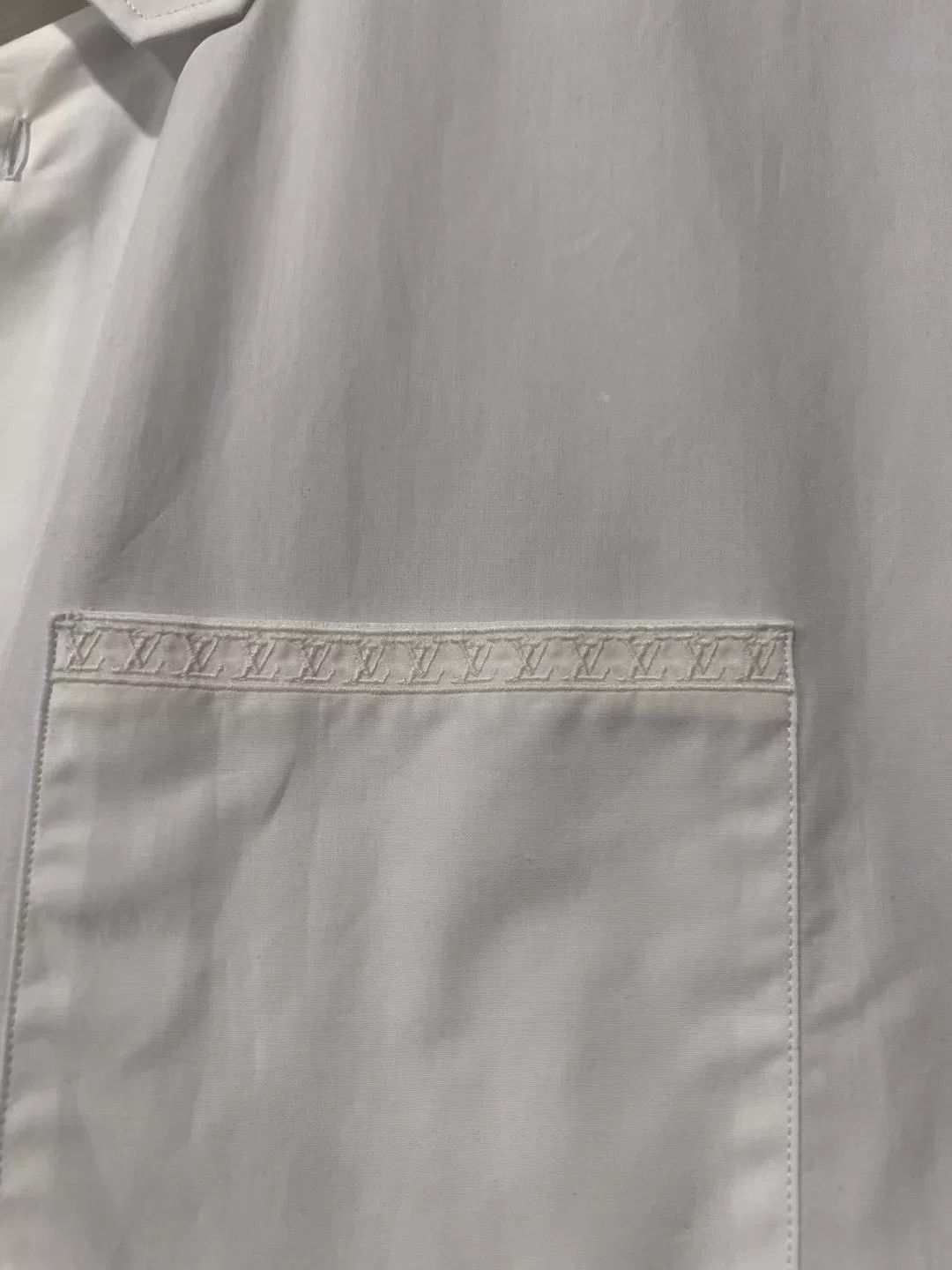 Louis Vuitton Louis Vuitton Embroidered Logo Long Sleeve Shirt 41 Size US L / EU 52-54 / 3 - 3 Thumbnail