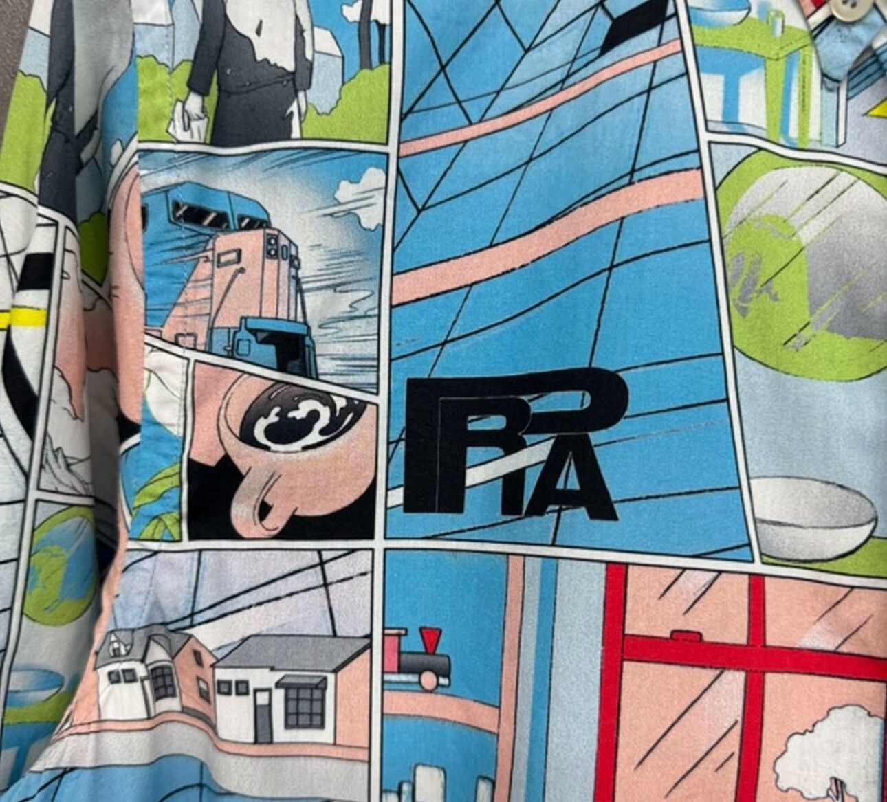 Prada Prada Comic Graphic Print Short Sleeve Shirt Size S Size US S / EU 44-46 / 1 - 5 Thumbnail