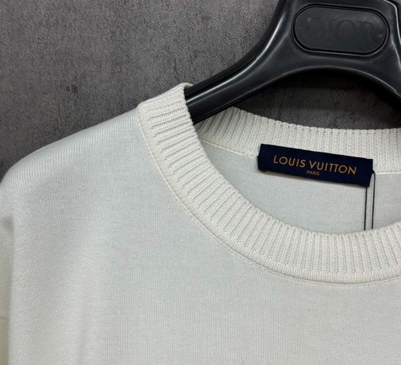 Louis Vuitton Louis Vuitton Pin Embroidery Knit T-Shirt M Size US M / EU 48-50 / 2 - 4 Thumbnail
