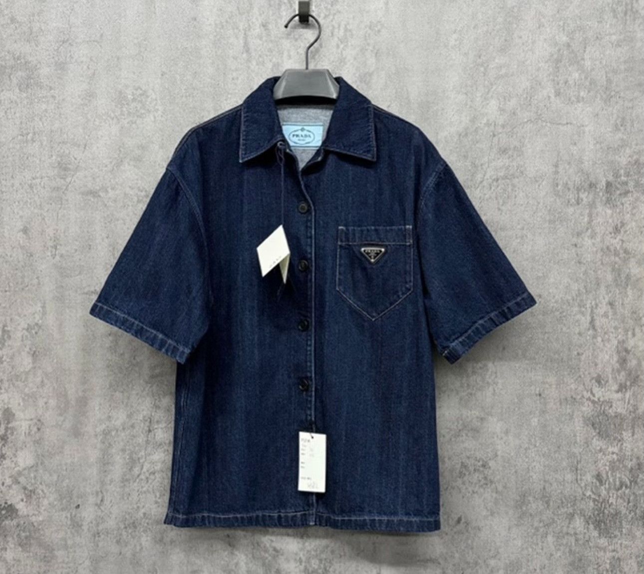 Prada Prada Triangle Logo Denim Short Sleeve Shirt 40 Size US M / EU 48-50 / 2 - 2 Thumbnail