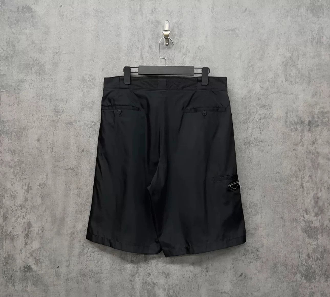 Prada Prada Triangle Logo Nylon Shorts Size 50 Size US 34 / EU 50 - 2 Thumbnail