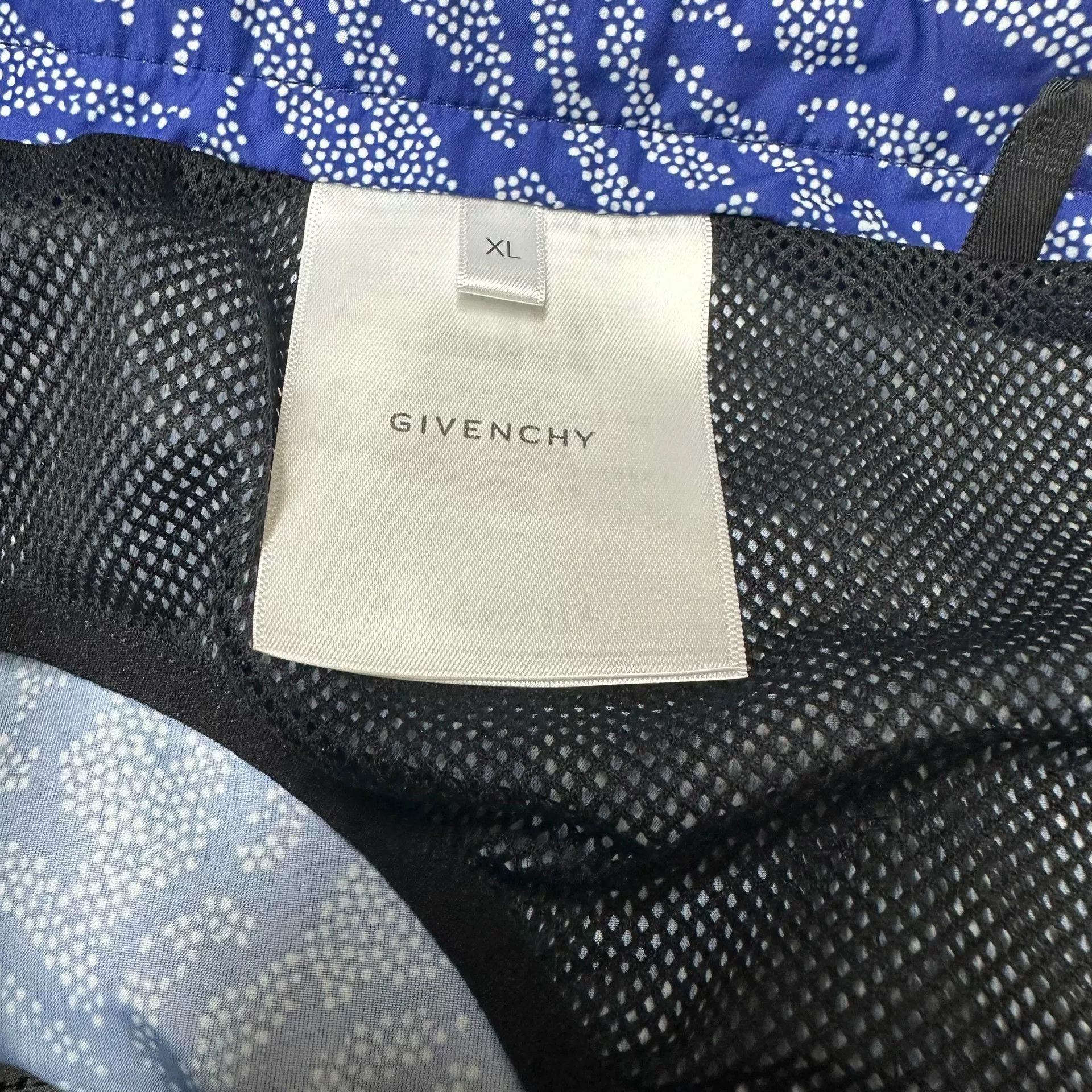 Givenchy Givenchy Patterned Swim Shorts Size XL Size US 36 / EU 52 - 4 Thumbnail