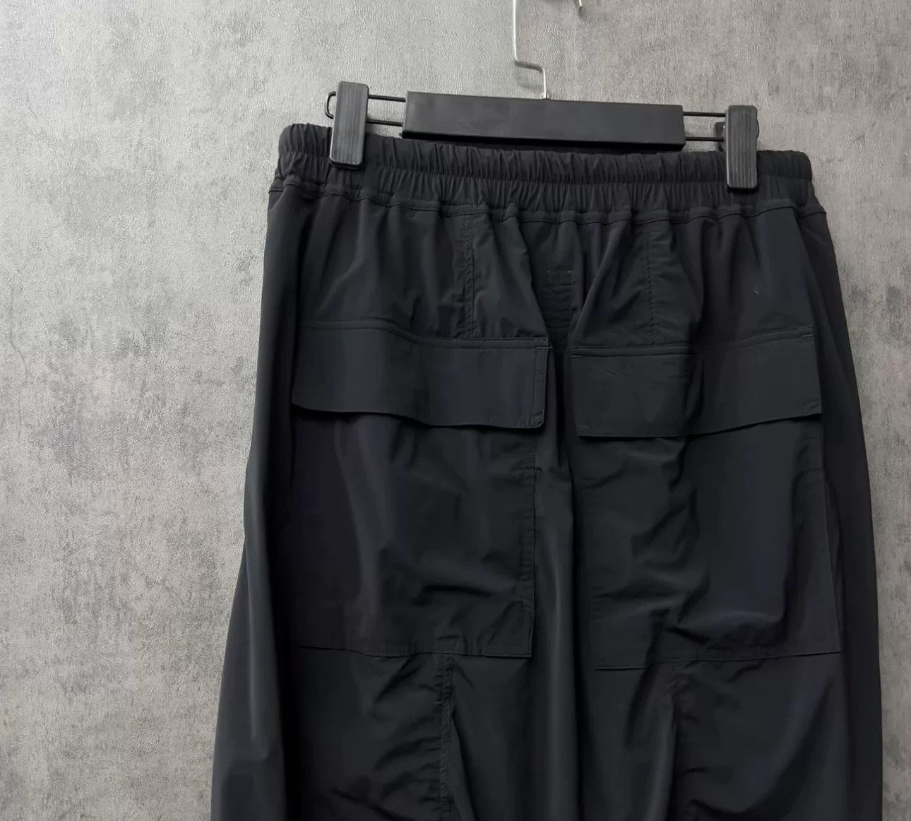 Rick Owens Rick Owens Black Drawstring Pods Shorts Size 48 Size US 32 / EU 48 - 3 Thumbnail
