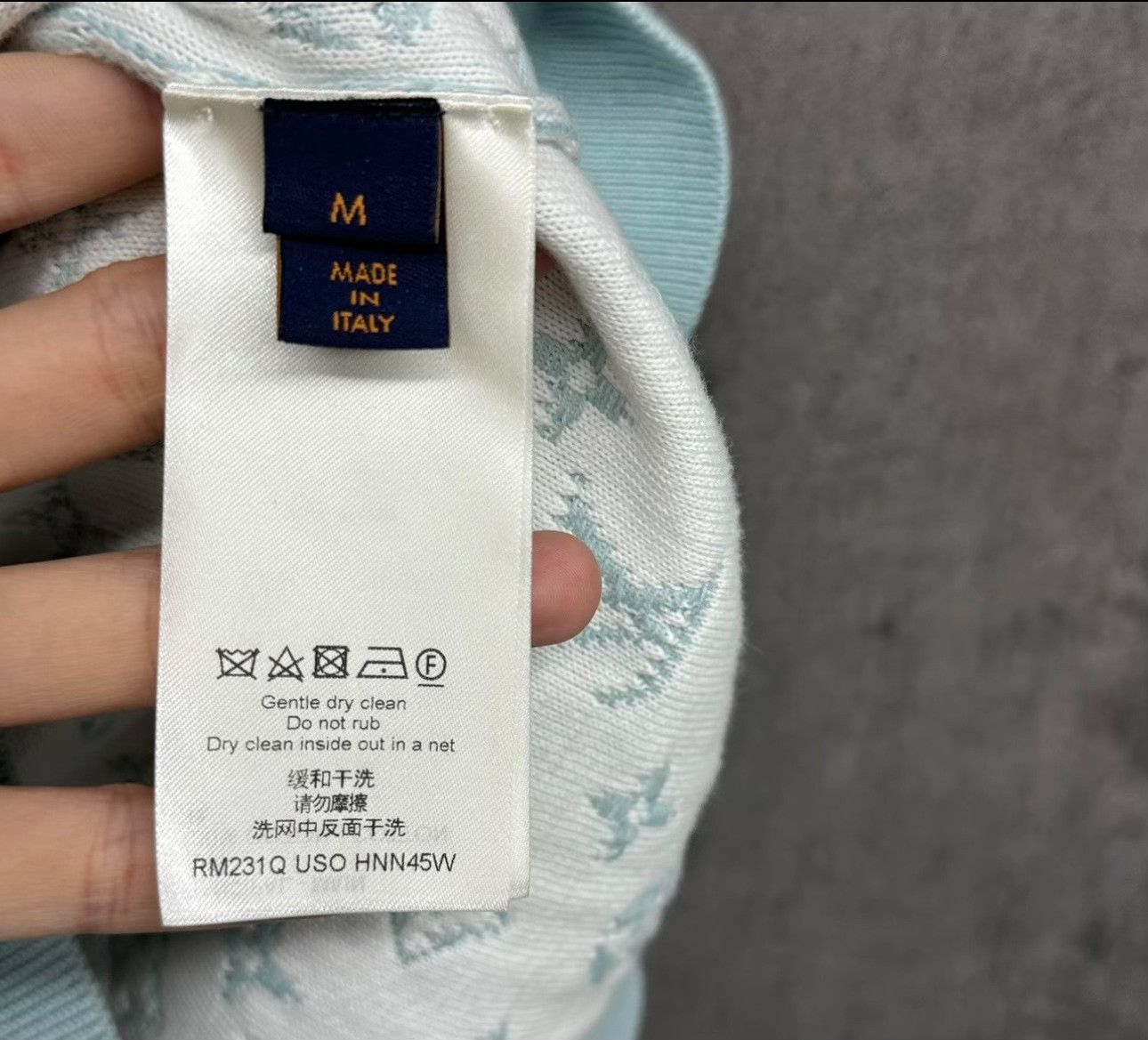 Louis Vuitton Louis Vuitton Monogram Knit Hoodie Size M Size US M / EU 48-50 / 2 - 5 Thumbnail