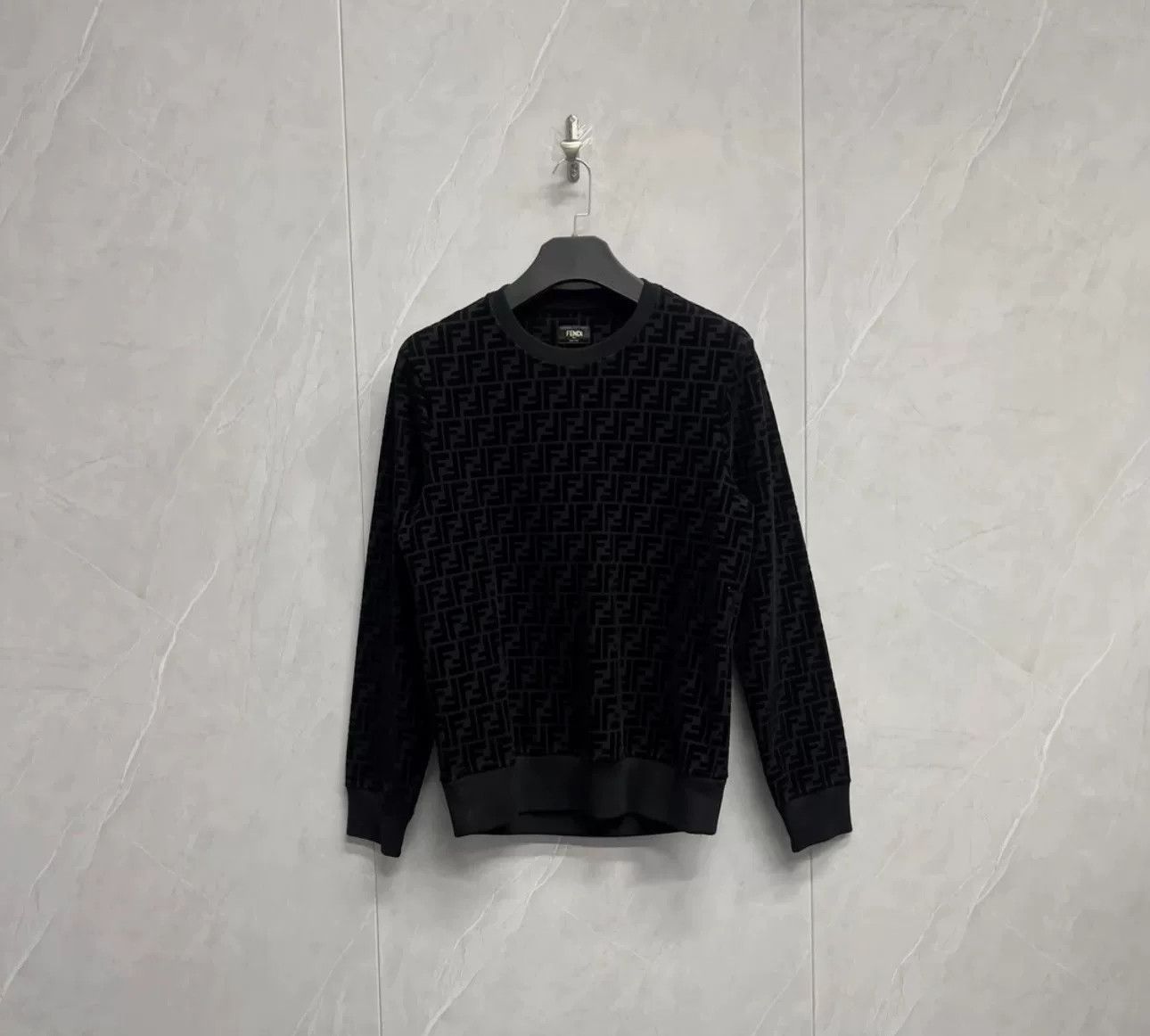 Fendi Fendi Velvet FF Logo Sweatshirt XS Size US XS / EU 42 / 0 - 2 Thumbnail