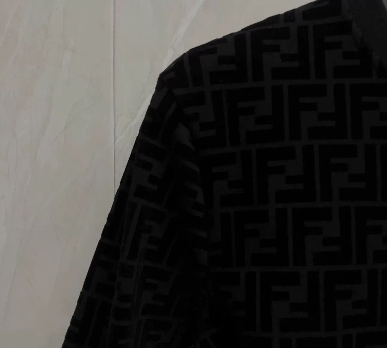 Fendi Fendi Velvet FF Logo Sweatshirt XS Size US XS / EU 42 / 0 - 4 Thumbnail