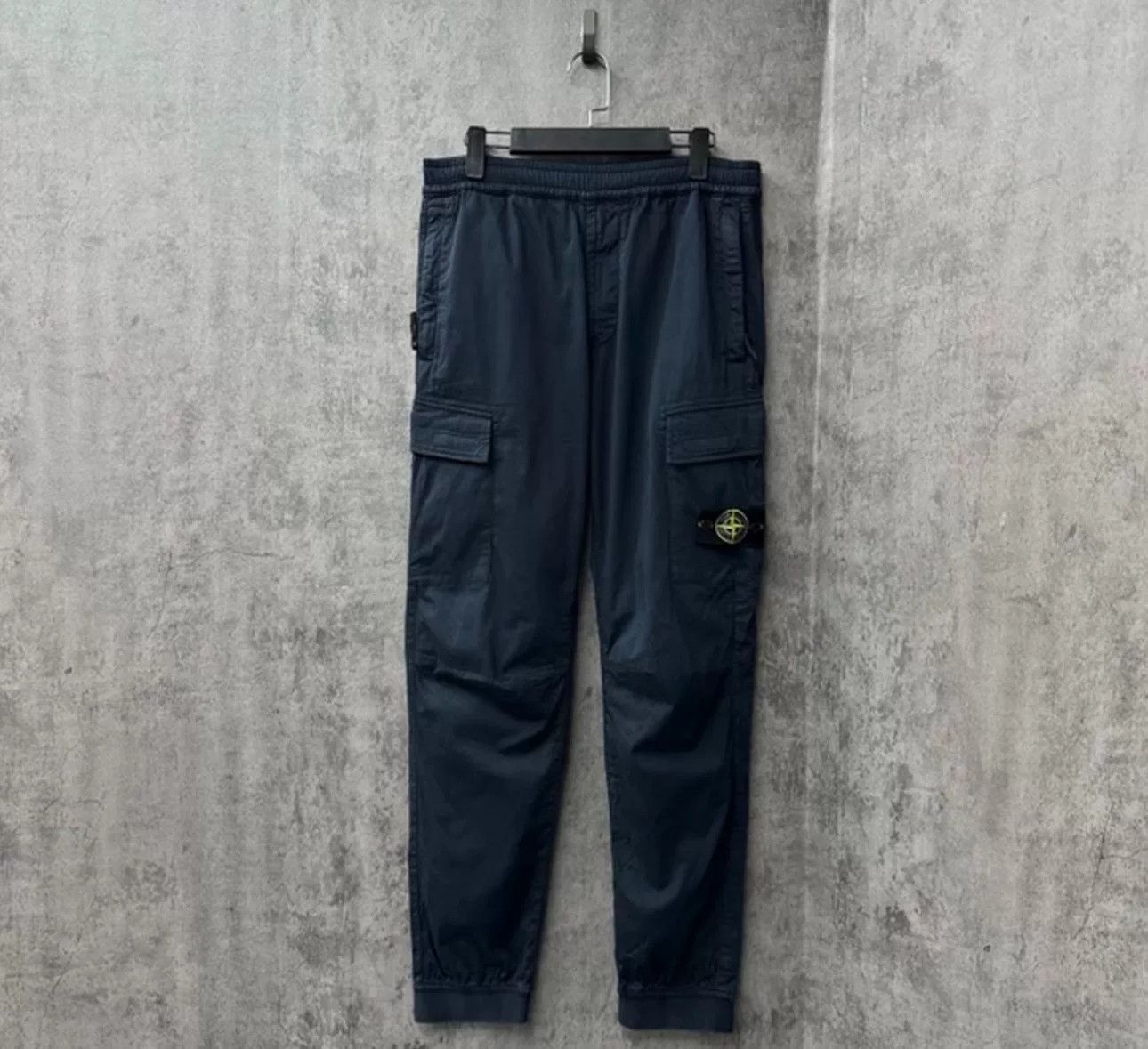 Stone Island Stone Island Navy Compass Patch Cargo Pants 32 Size US 32 / EU 48 - 2 Thumbnail
