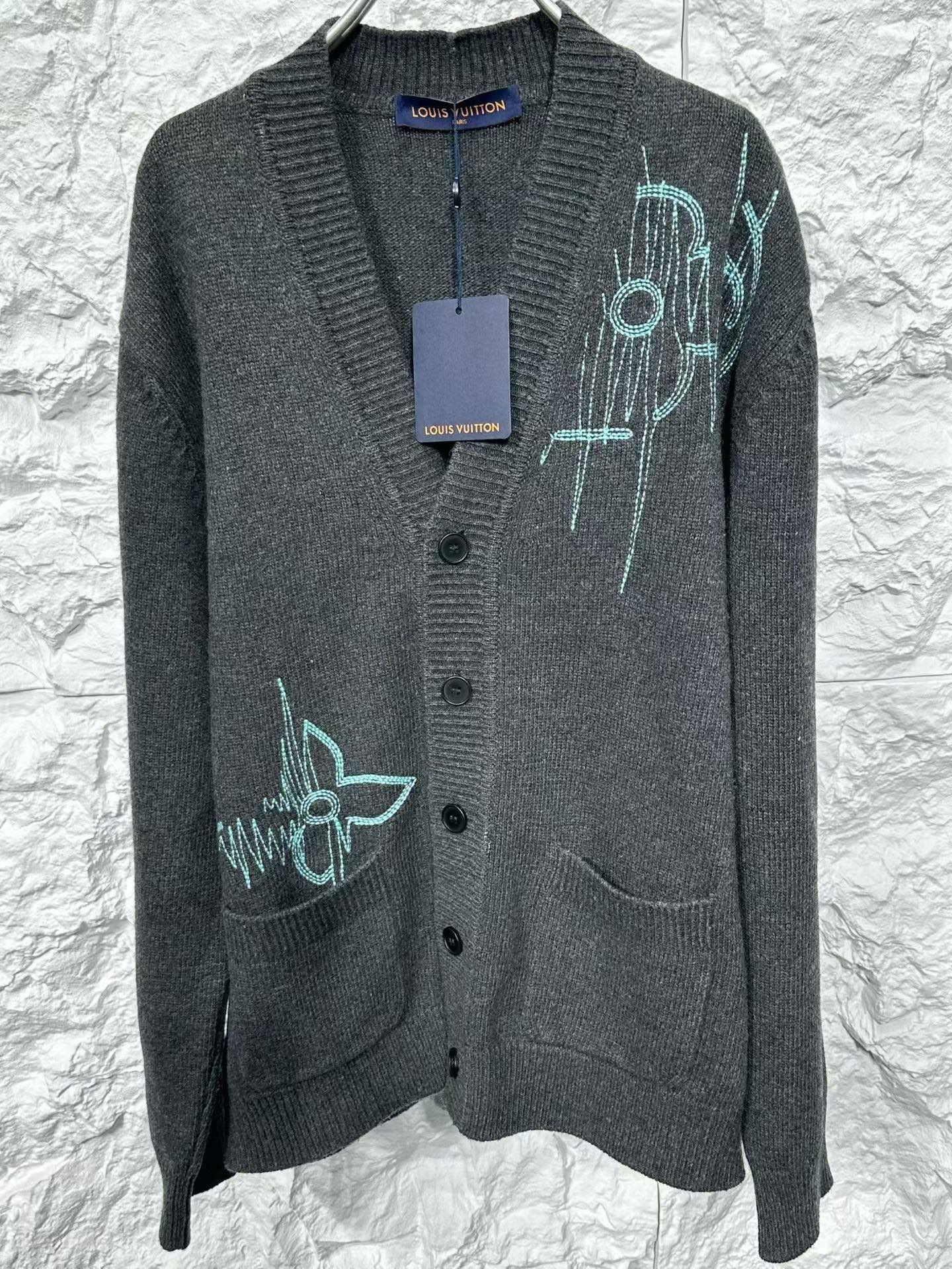 Louis Vuitton Louis Vuitton Green Embroidered Knit Cardigan L Size US L / EU 52-54 / 3 - 4 Thumbnail