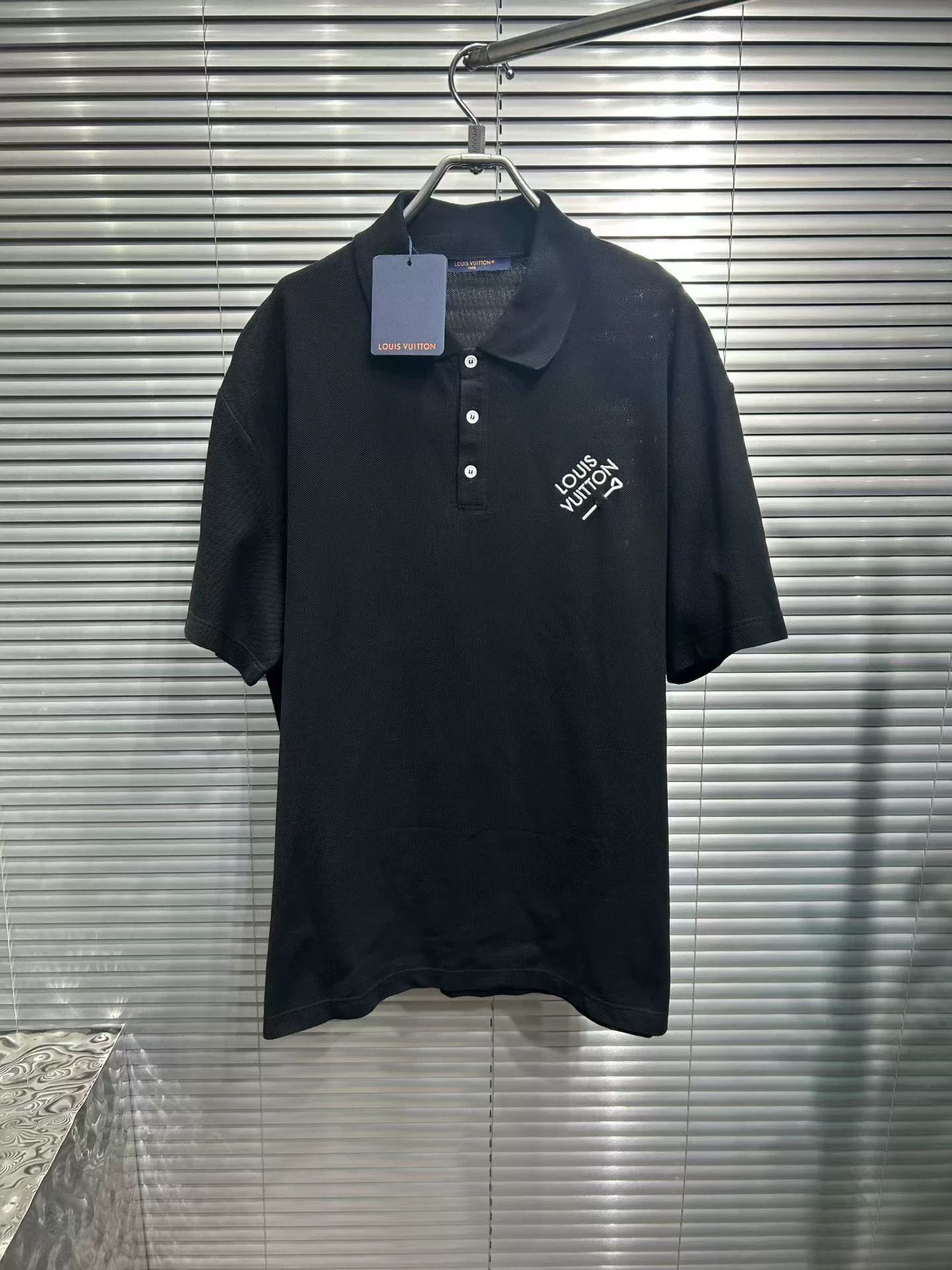 Louis Vuitton Louis Vuitton Embroidered Safety Pin Polo Black XL Size US XL / EU 56 / 4 - 2 Thumbnail