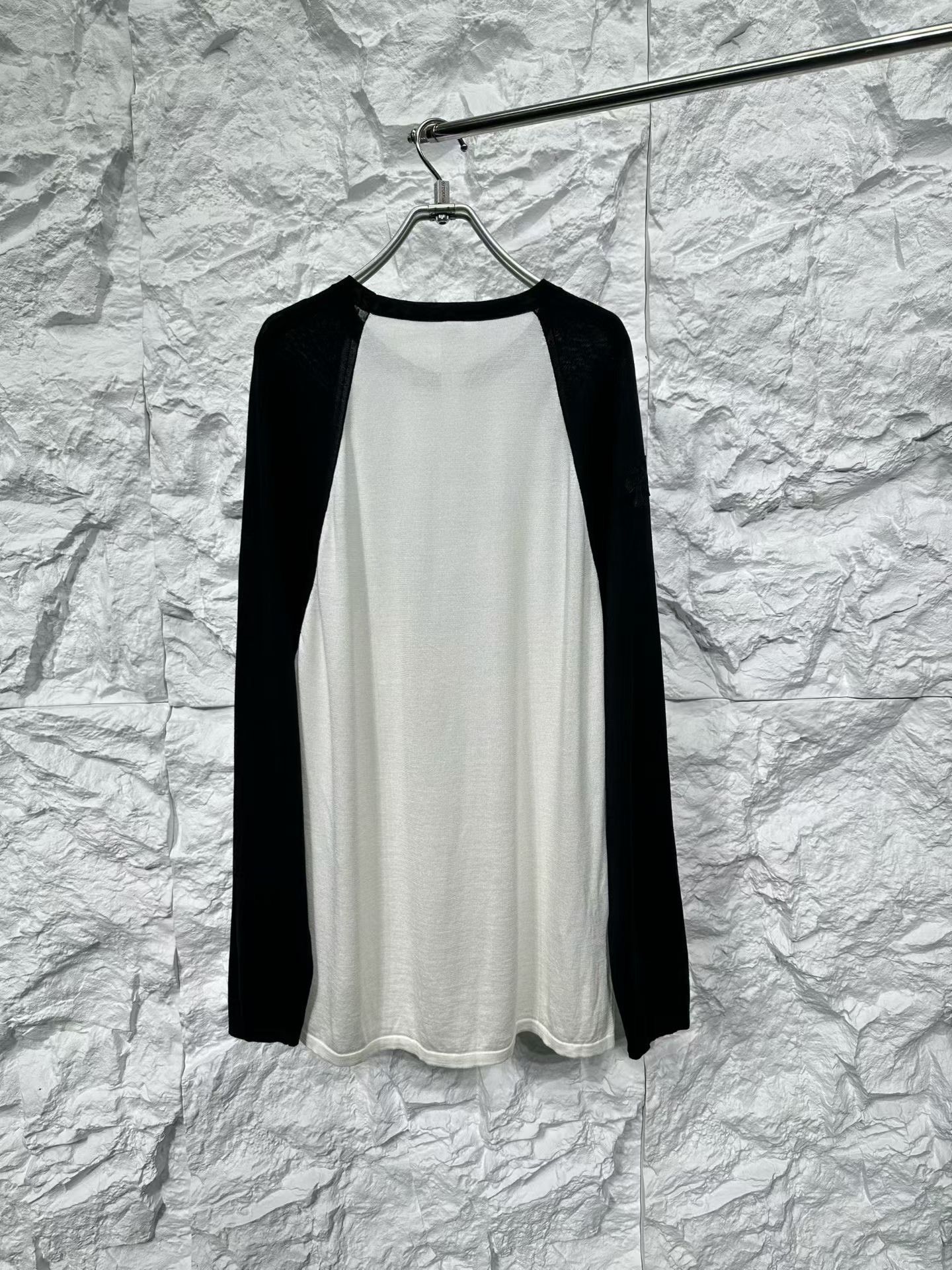 Chrome Hearts Chrome Hearts Silk Leather Cross Raglan Top L Size US L / EU 52-54 / 3 - 3 Thumbnail