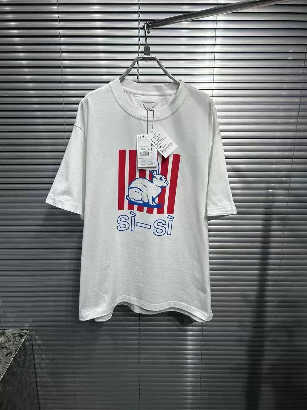 Bottega Veneta Bottega Veneta Rabbit Graphic T-Shirt XL Size US XL / EU 56 / 4 - 2 Thumbnail