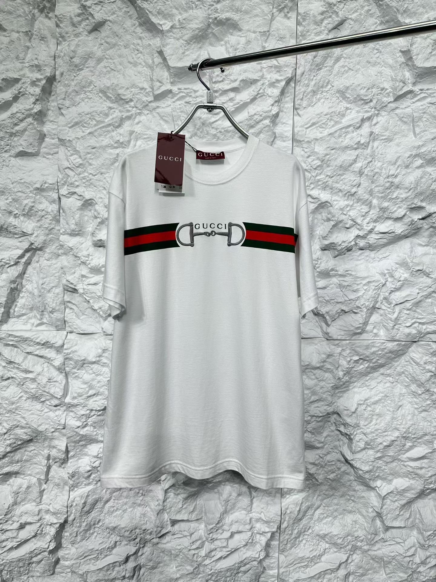 Gucci Gucci Web Stripe Horsebit Graphic T-Shirt M Size US M / EU 48-50 / 2 - 2 Thumbnail