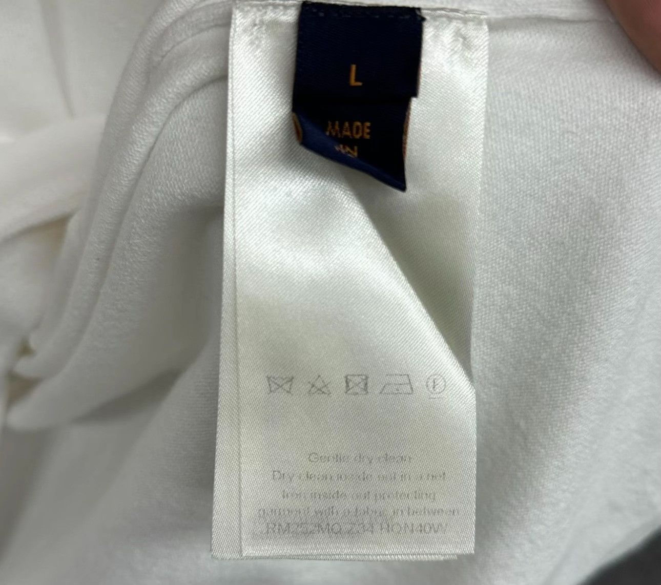 Louis Vuitton Louis Vuitton Monogram Sleeve T-Shirt Size L Size US L / EU 52-54 / 3 - 4 Thumbnail