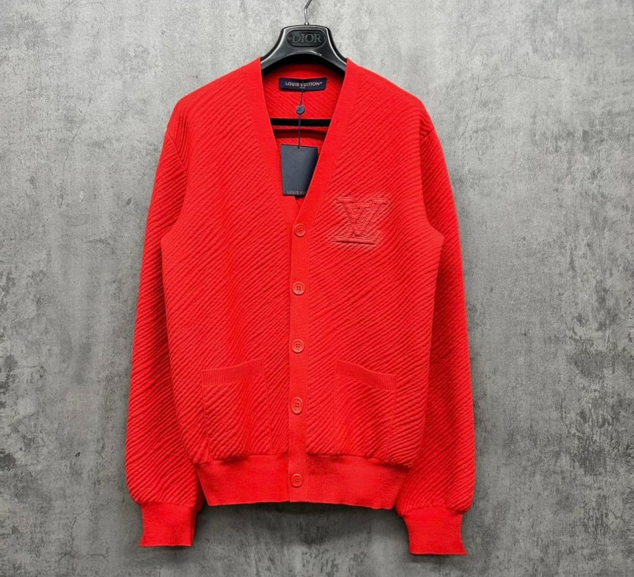 Louis Vuitton Louis Vuitton Embossed LV Logo Cardigan Size M Size US M / EU 48-50 / 2 - 2 Thumbnail