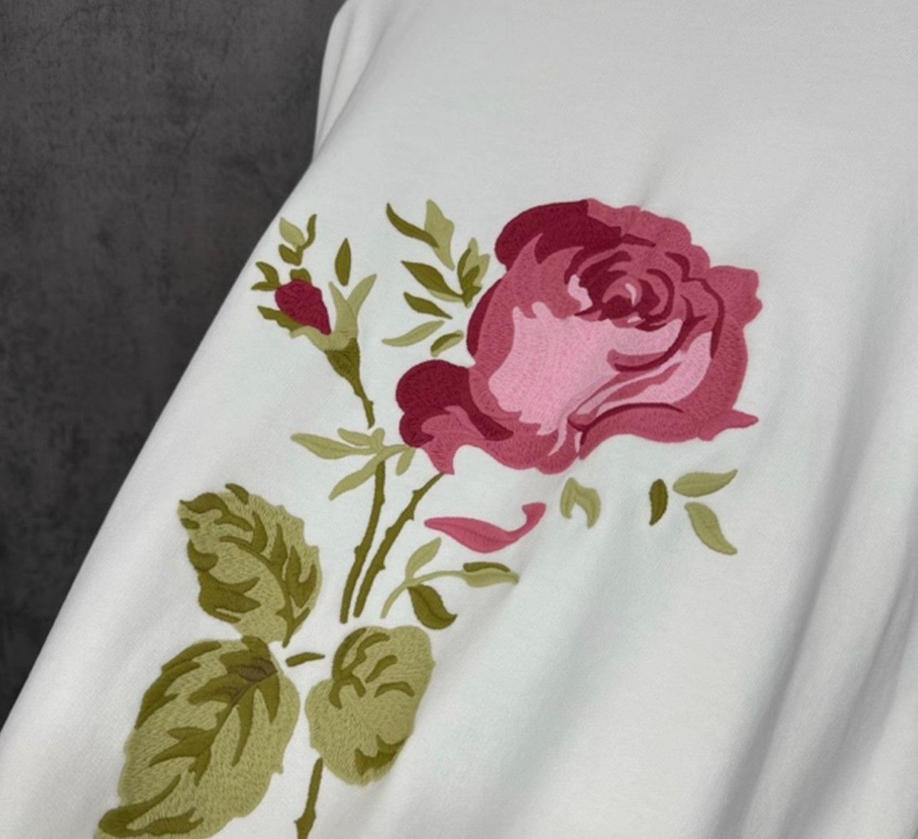 Dior Dior Floral Embroidery Logo Sweatshirt Size S Size US S / EU 44-46 / 1 - 4 Thumbnail