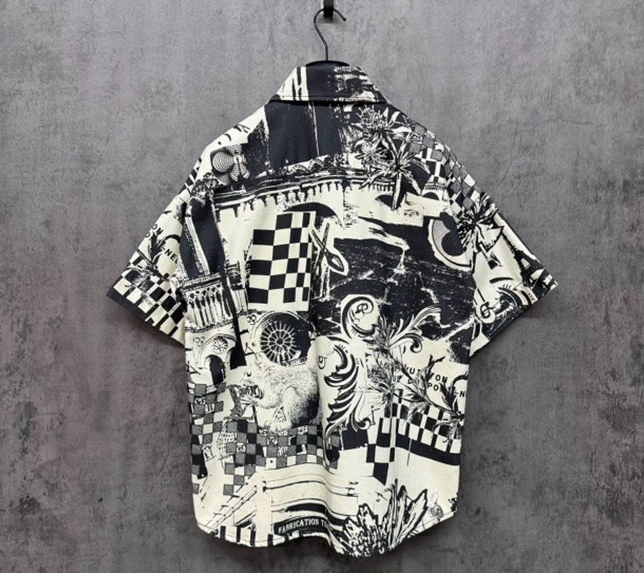 Louis Vuitton Louis Vuitton Graphic Print Denim Shirt Size XS Size US XS / EU 42 / 0 - 4 Thumbnail