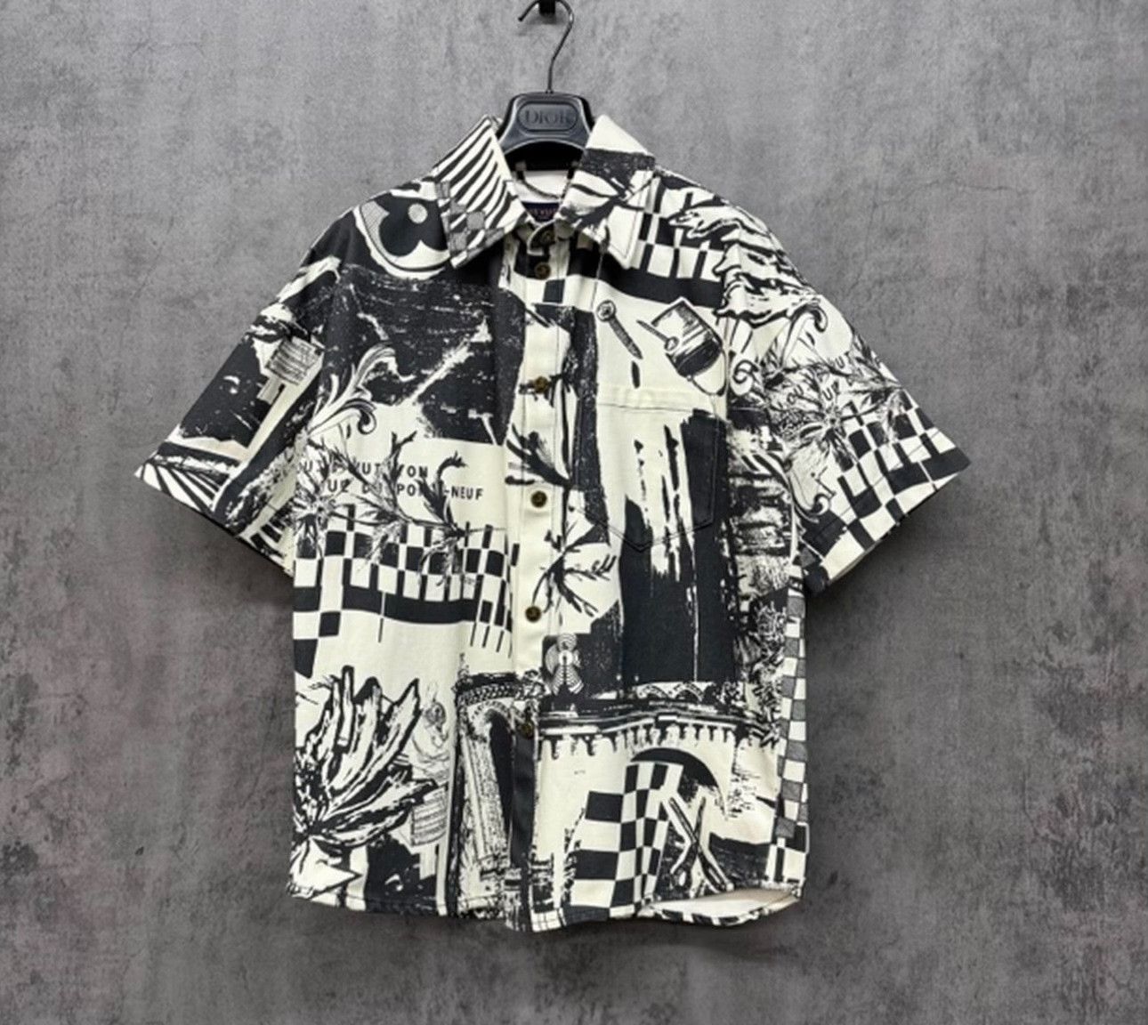 Louis Vuitton Louis Vuitton Graphic Print Denim Shirt Size XS Size US XS / EU 42 / 0 - 2 Thumbnail