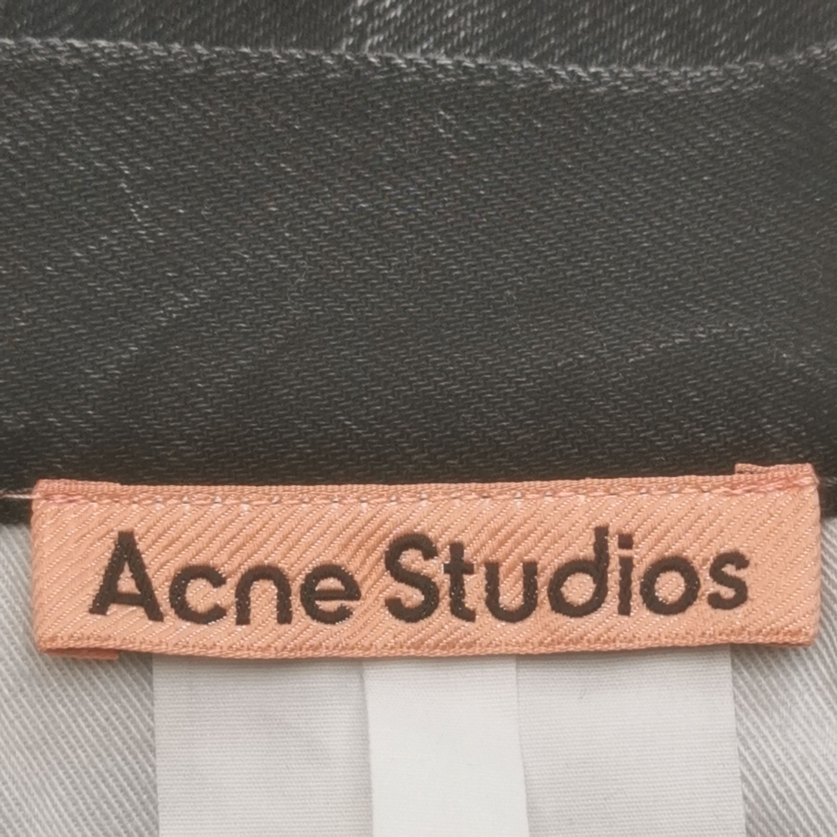Acne Studios Acne Studios Women 28 Shorts Size 28" / US 6 / IT 42 - 5 Thumbnail