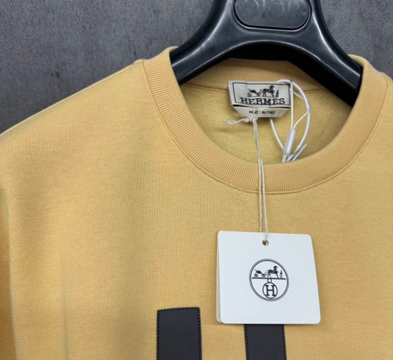 Hermes Hermes Lambskin Patch Short Sleeve Sweatshirt Size M Size US M / EU 48-50 / 2 - 4 Thumbnail