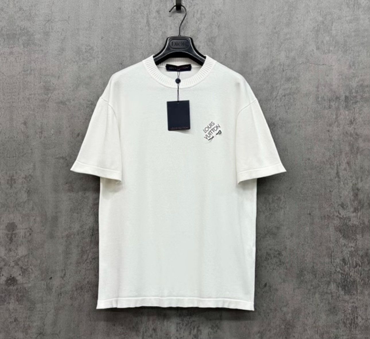 Louis Vuitton Louis Vuitton Pin Logo Knit T-Shirt Size M Size US M / EU 48-50 / 2 - 2 Thumbnail