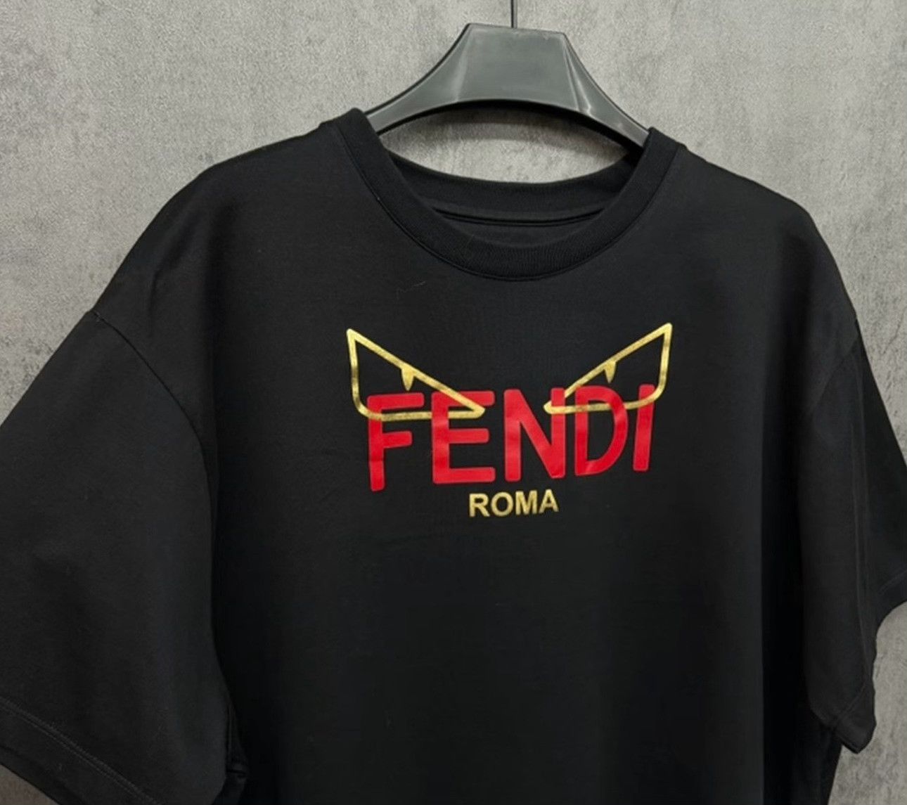 Fendi Fendi Eyes Logo Graphic T-Shirt L Size US L / EU 52-54 / 3 - 3 Thumbnail