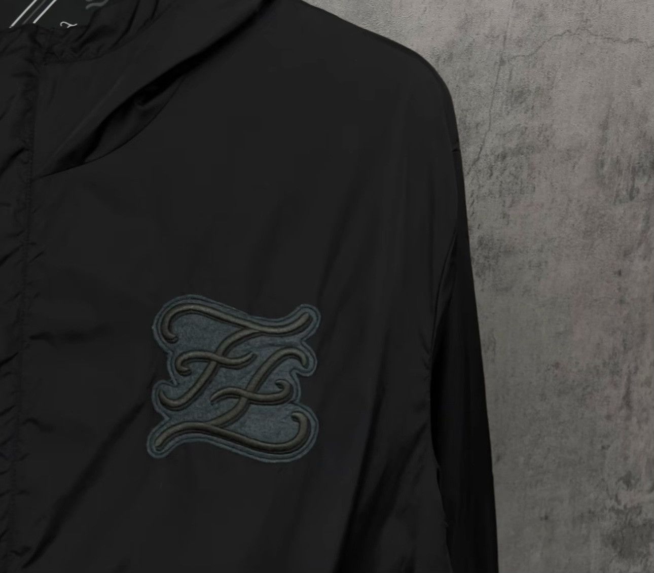 Fendi Fendi Reversible FF Logo Windbreaker Jacket 52 Size US L / EU 52-54 / 3 - 5 Thumbnail