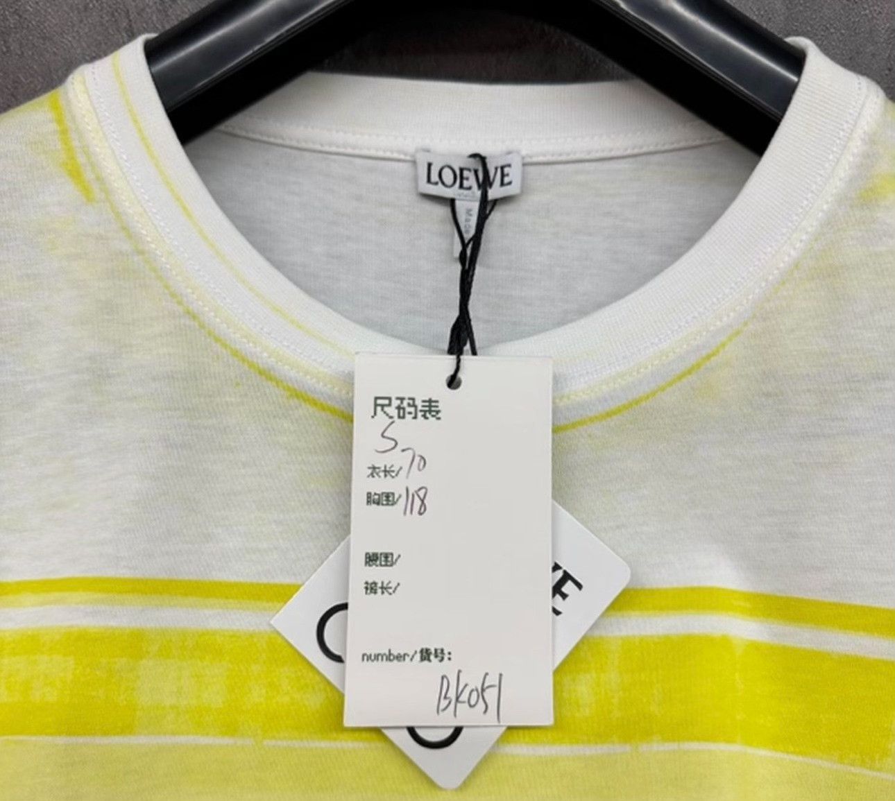 Loewe Loewe Tie-Dye Anagram Logo T-Shirt S Size US S / EU 44-46 / 1 - 6 Thumbnail
