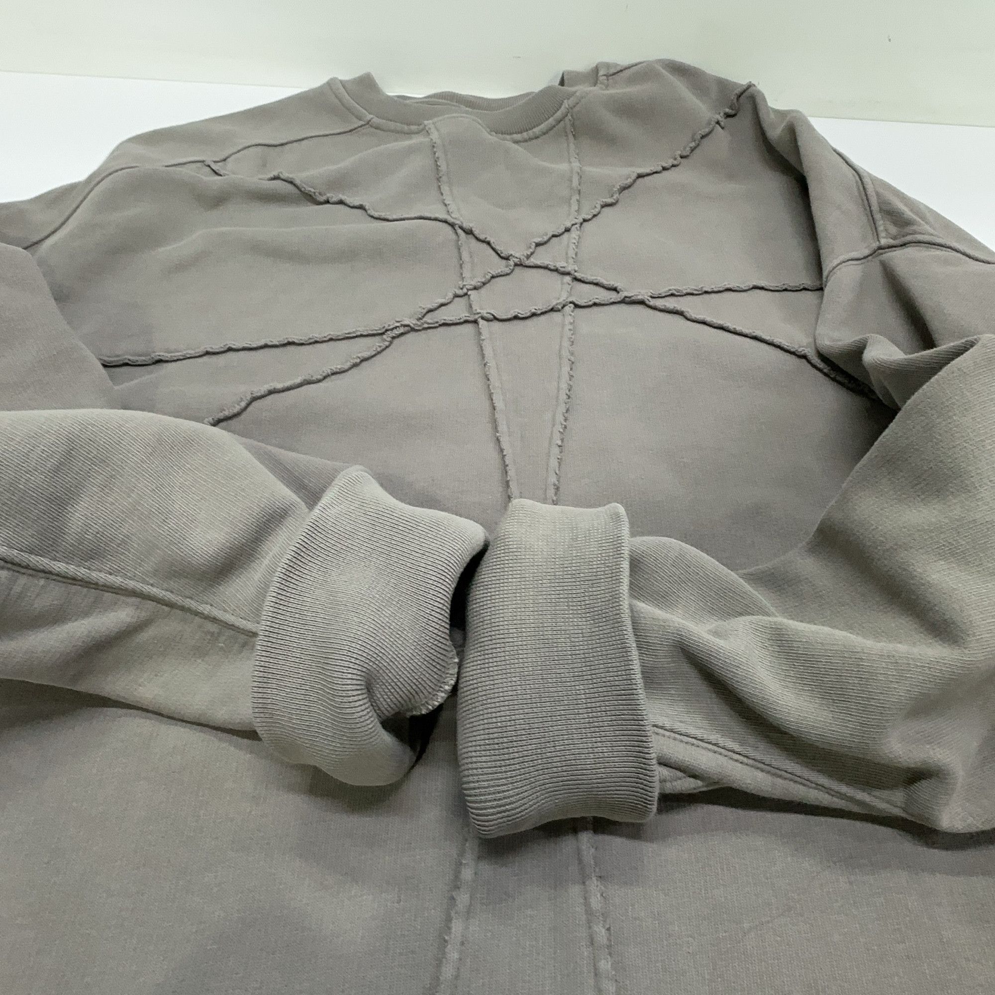 Rick Owens Drkshdw Rick Owens DRKSHDW Pentagram Stitch Sweatshirt ONE SIZE Size US M / EU 48-50 / 2 - 10 Thumbnail
