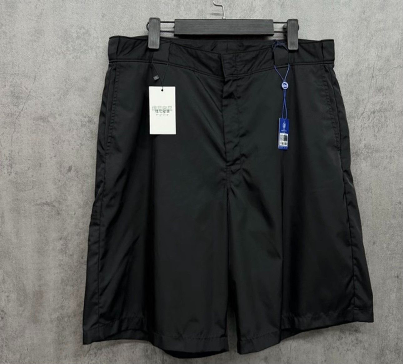 Prada Prada Triangle Logo Nylon Shorts 50 Size US 34 / EU 50 - 5 Thumbnail