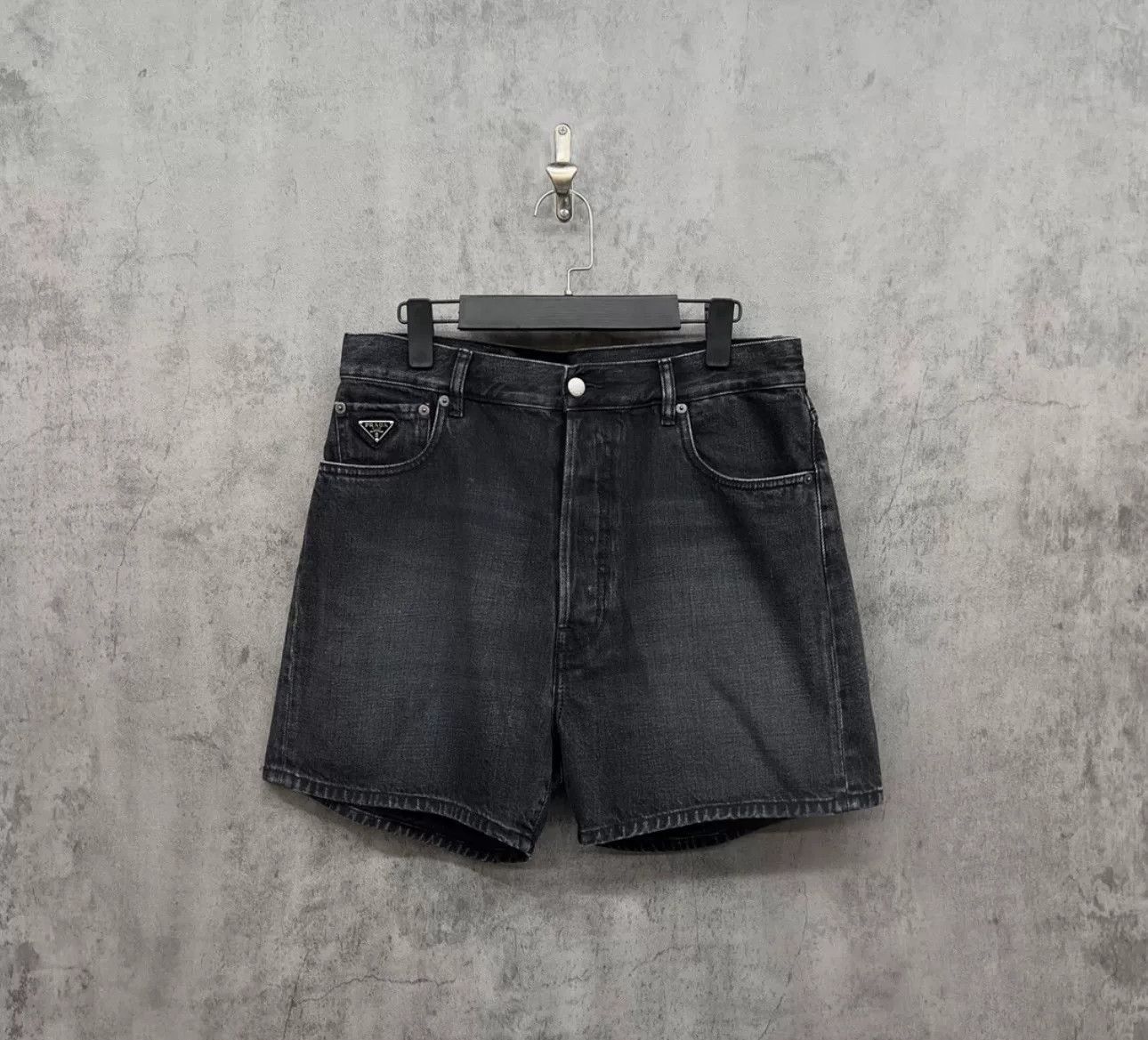 Prada Prada Logo Washed Denim Shorts Size 32 Size US 32 / EU 48 - 2 Thumbnail