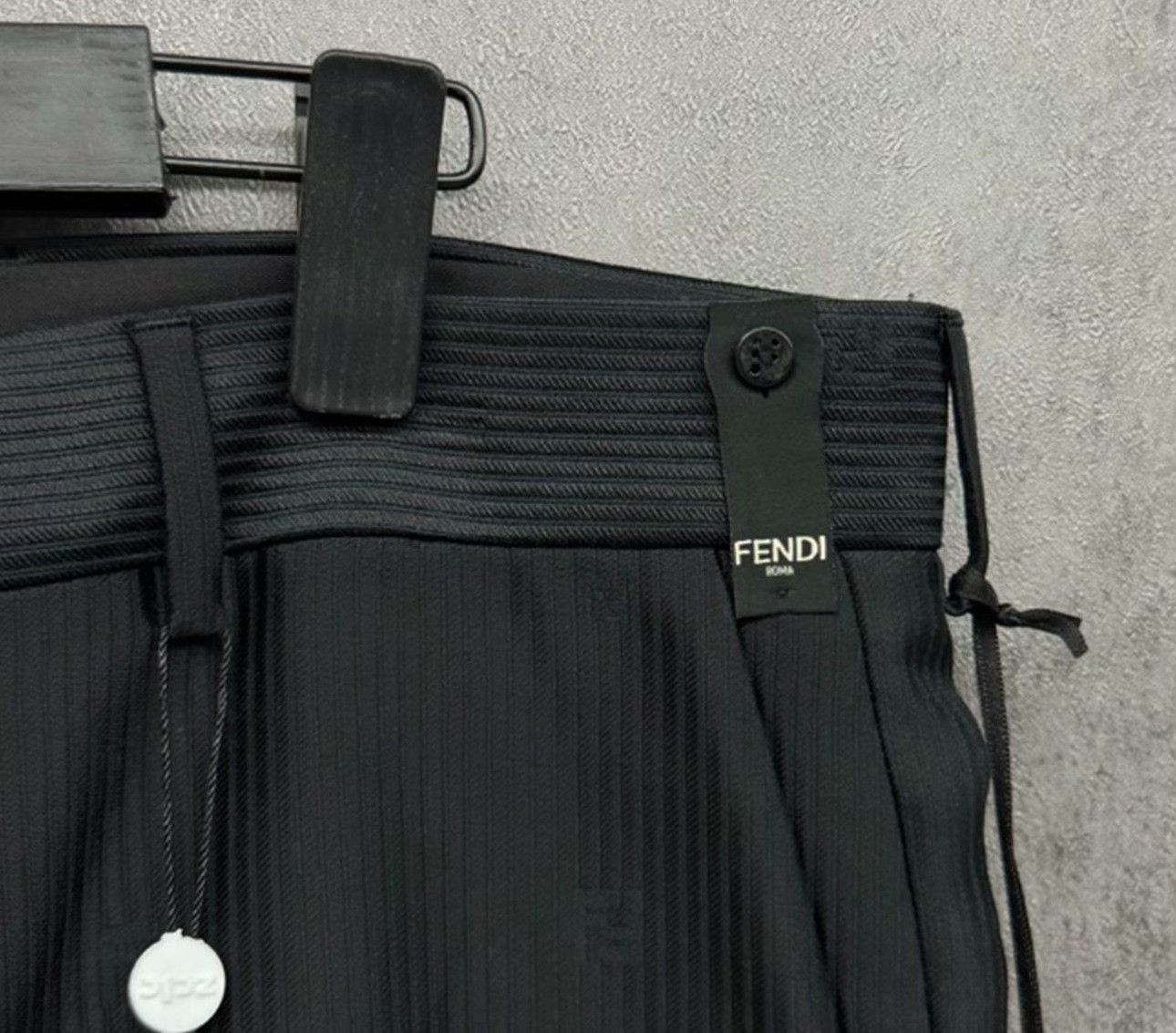 Fendi Fendi FF Monogram Shorts Size 52 Size US 36 / EU 52 - 3 Thumbnail