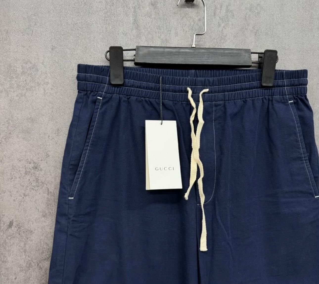 Gucci Gucci Embroidered Logo Contrast Stitch Shorts Size 44 Size US 28 / EU 44 - 4 Thumbnail