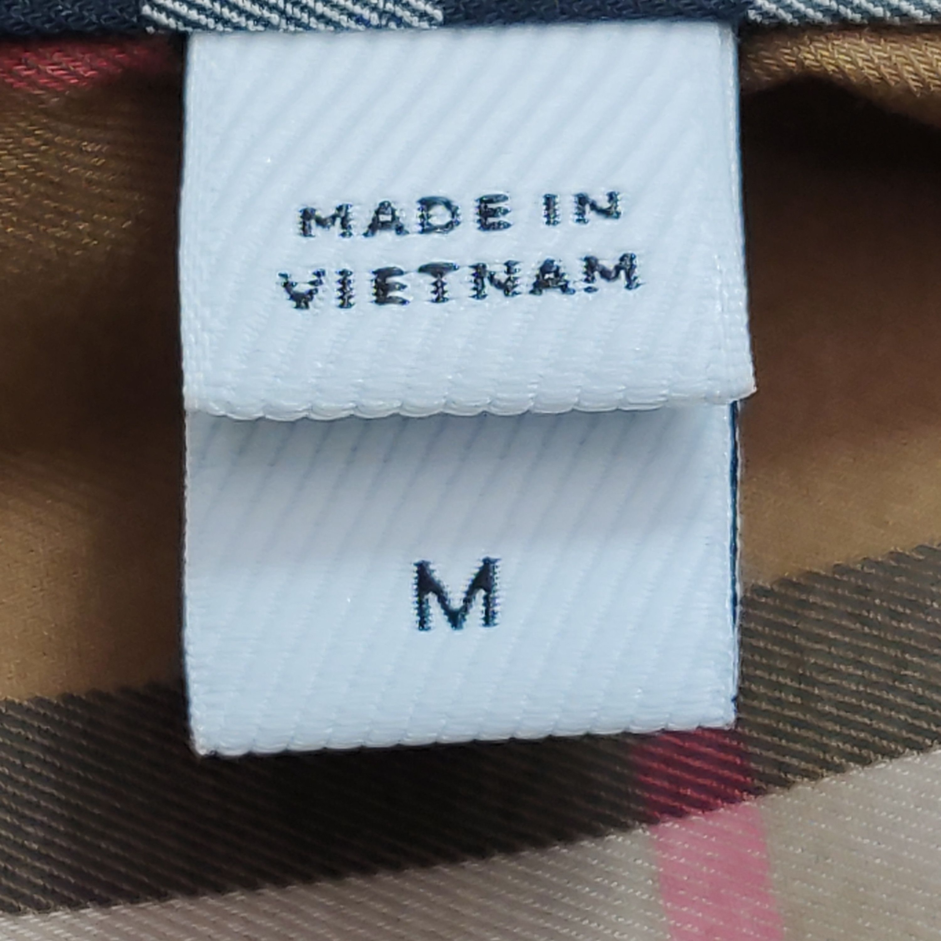 Burberry Burberry Men m Button Ups Size US M / EU 48-50 / 2 - 7 Thumbnail