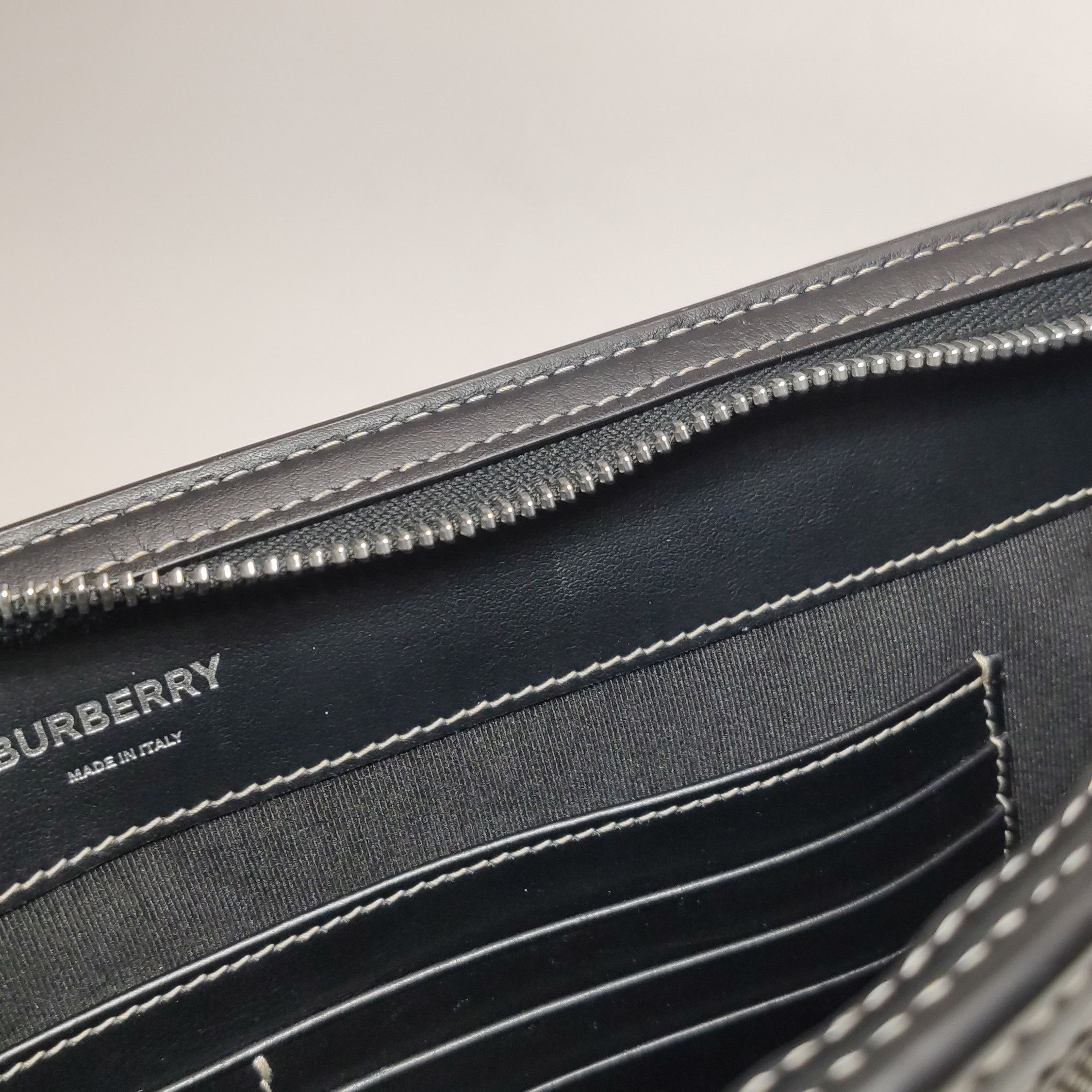 Burberry Burberry Men one size Bags Luggage Size ONE SIZE - 9 Thumbnail